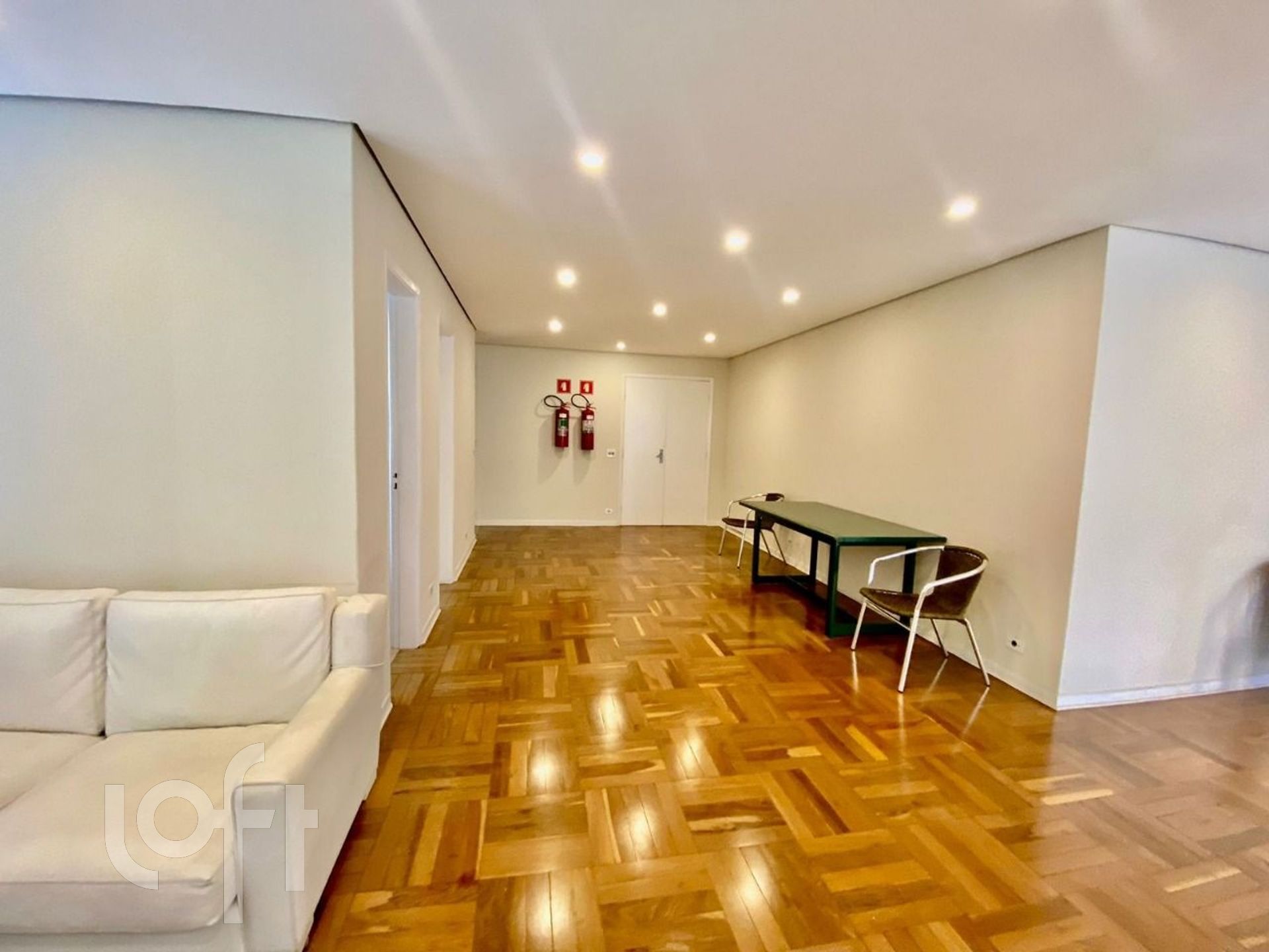 Apartamento à venda com 2 quartos, 84m² - Foto 19