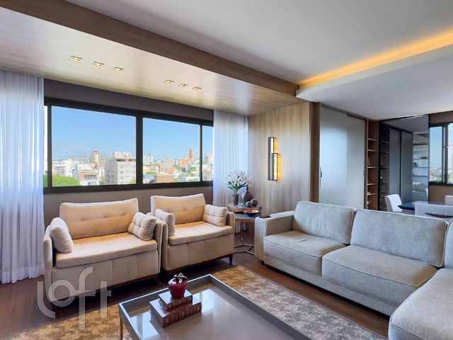 Apartamento com 122m², 3 dormitórios, 2 suítes, 3 vagas, Petrópolis em Porto Alegre