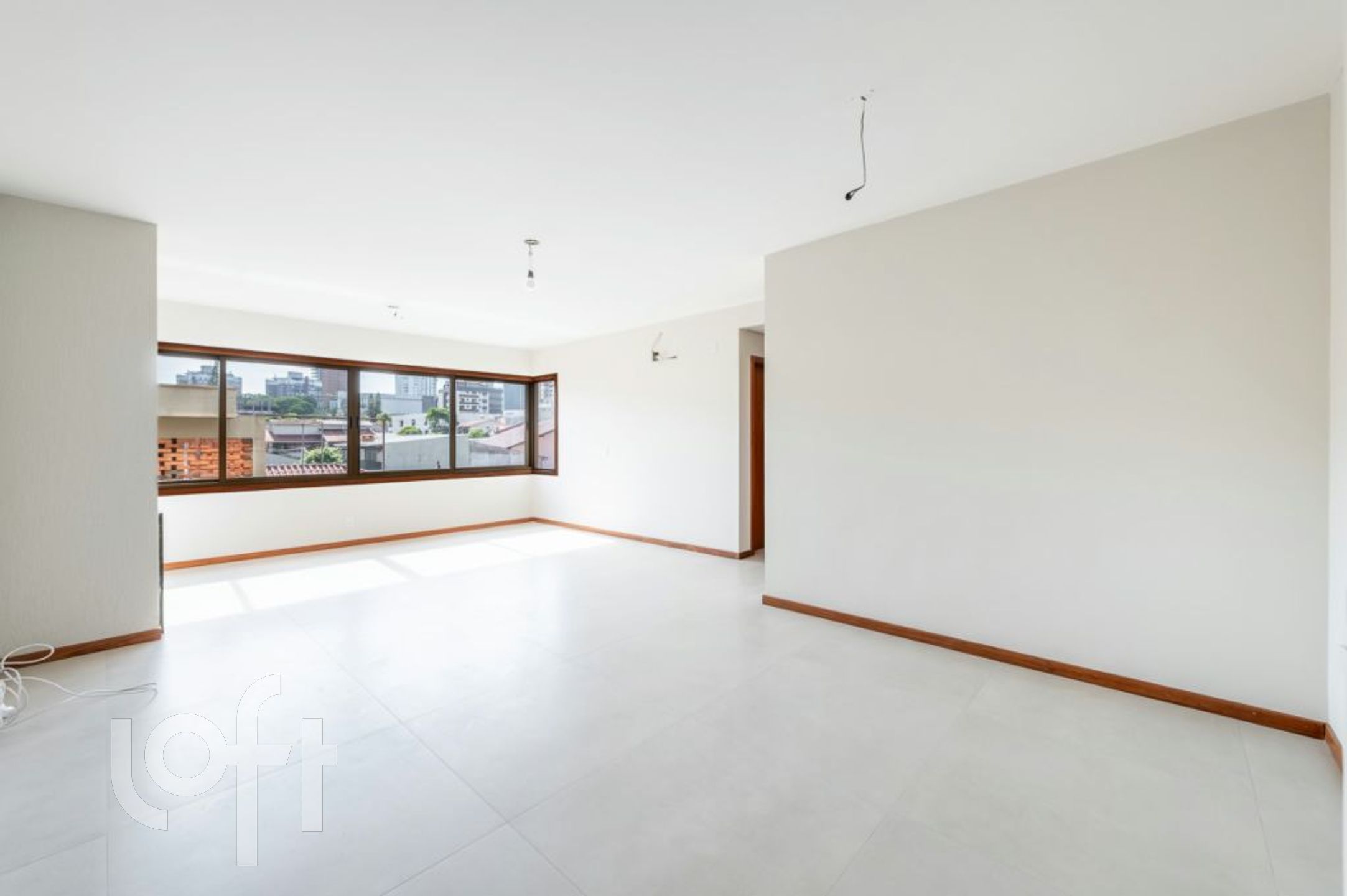 Apartamento com 142m², 3 dormitórios, 1 suíte, 2 vagas, Três Figueiras em Porto Alegre