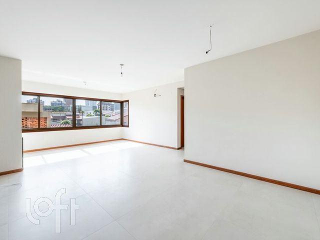 Apartamento com 142m², 3 dormitórios, 1 suíte, 2 vagas, Três Figueiras em Porto Alegre