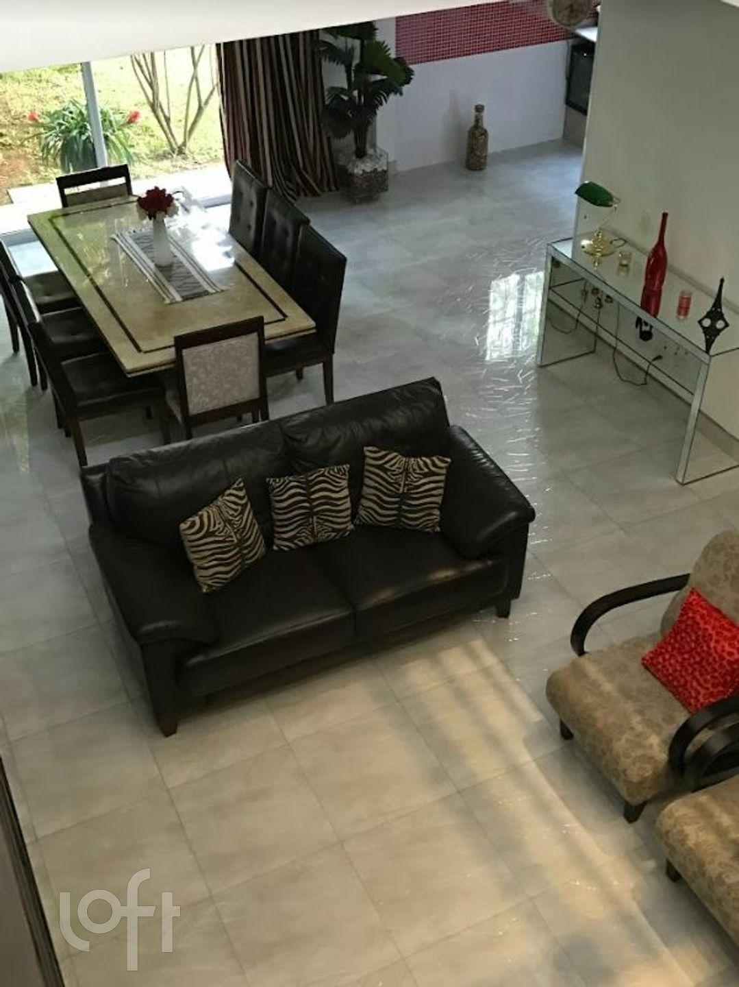 Casa de Condomínio à venda com 4 quartos, 289m² - Foto 8