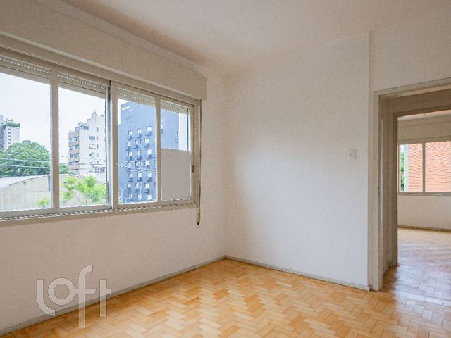 Apartamento com 101m², 3 dormitórios, 1 suíte, 1 vaga, Moinhos de Vento em Porto Alegre