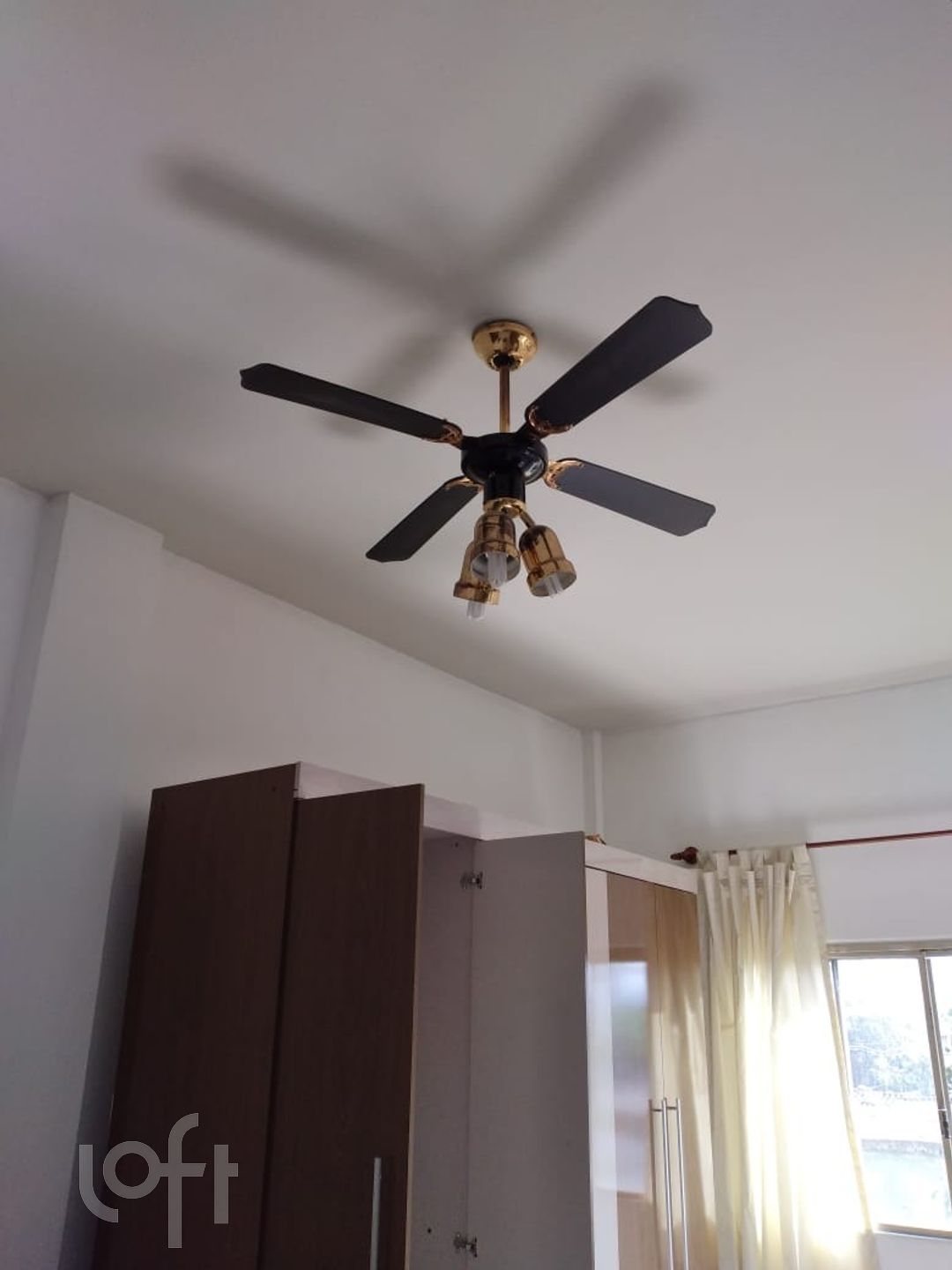 Apartamento à venda com 1 quarto, 35m² - Foto 2