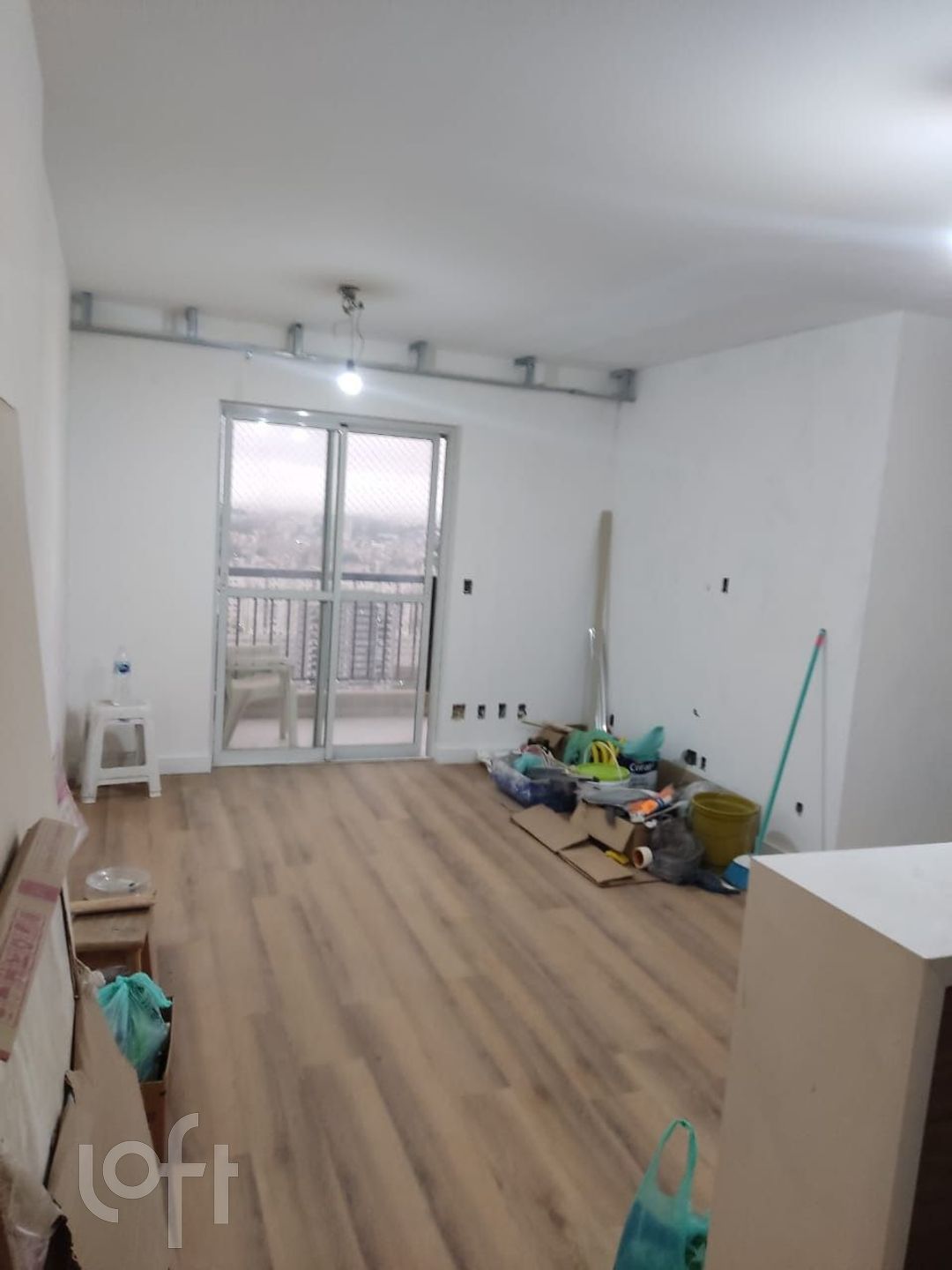 Apartamento à venda com 2 quartos, 69m² - Foto 2