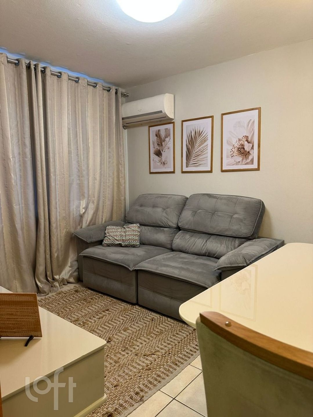 Apartamento à venda em Estreito com 43 m², 2 quartos, 1 vaga