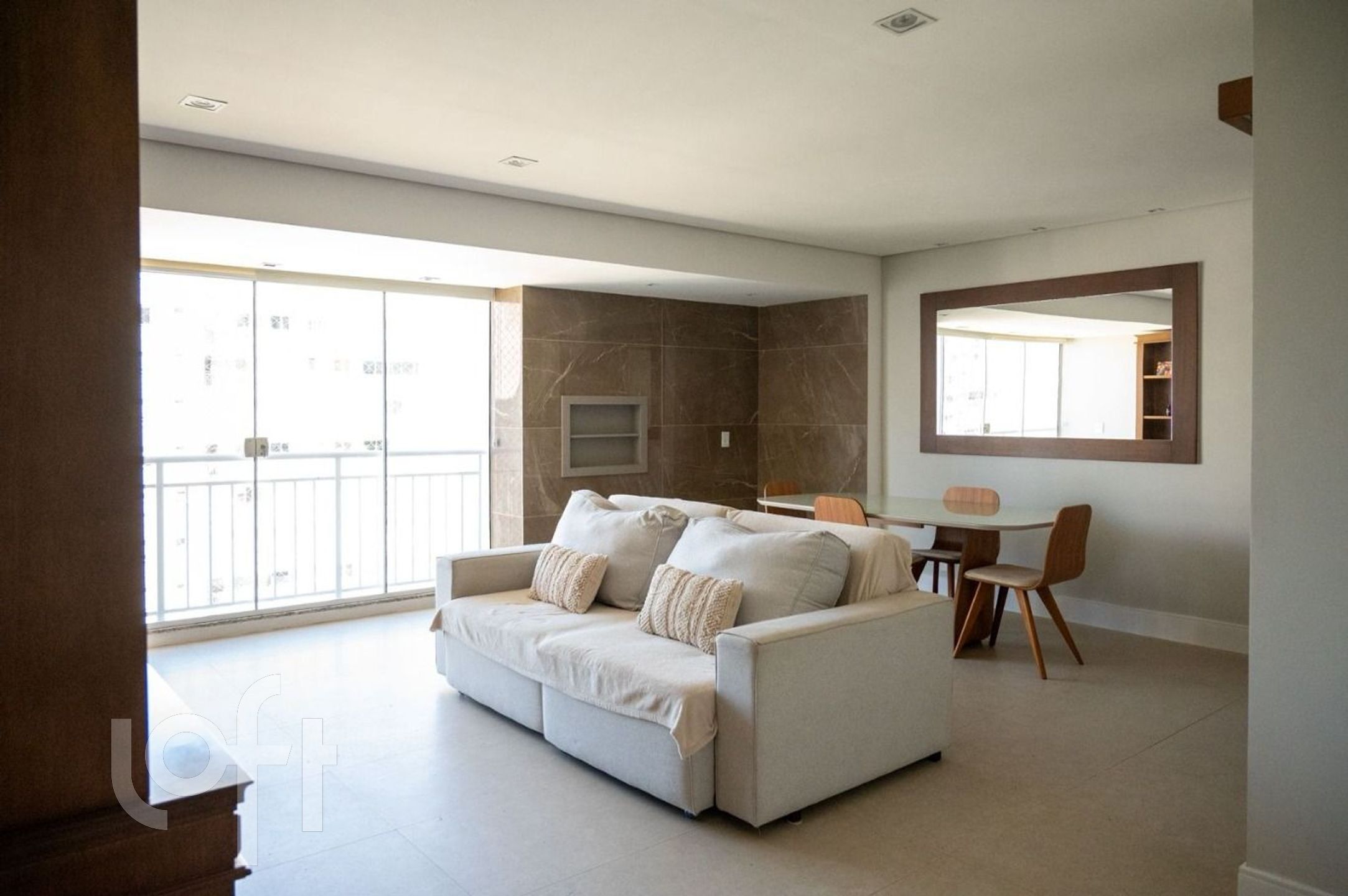 Apartamento com 102m², 3 dormitórios, 1 suíte, 2 vagas, Jardim Europa em Porto Alegre