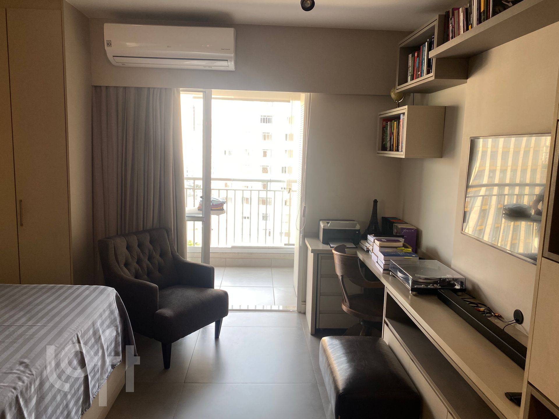 Apartamento à venda com 1 quarto, 45m² - Foto 12