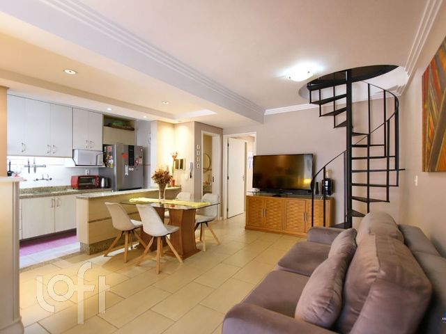 Apartamento com 141m², 3 dormitórios, 1 suíte, 1 vaga, São João em Porto Alegre