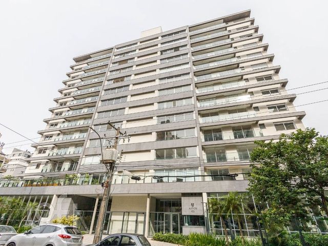 Apartamento com 217m², 4 dormitórios, 3 suítes, 2 vagas, Bela Vista em Porto Alegre