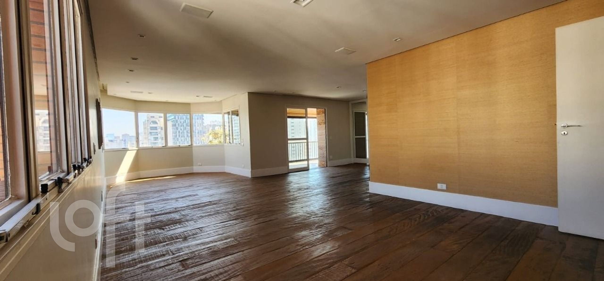 Apartamento à venda com 4 quartos, 200m² - Foto 6