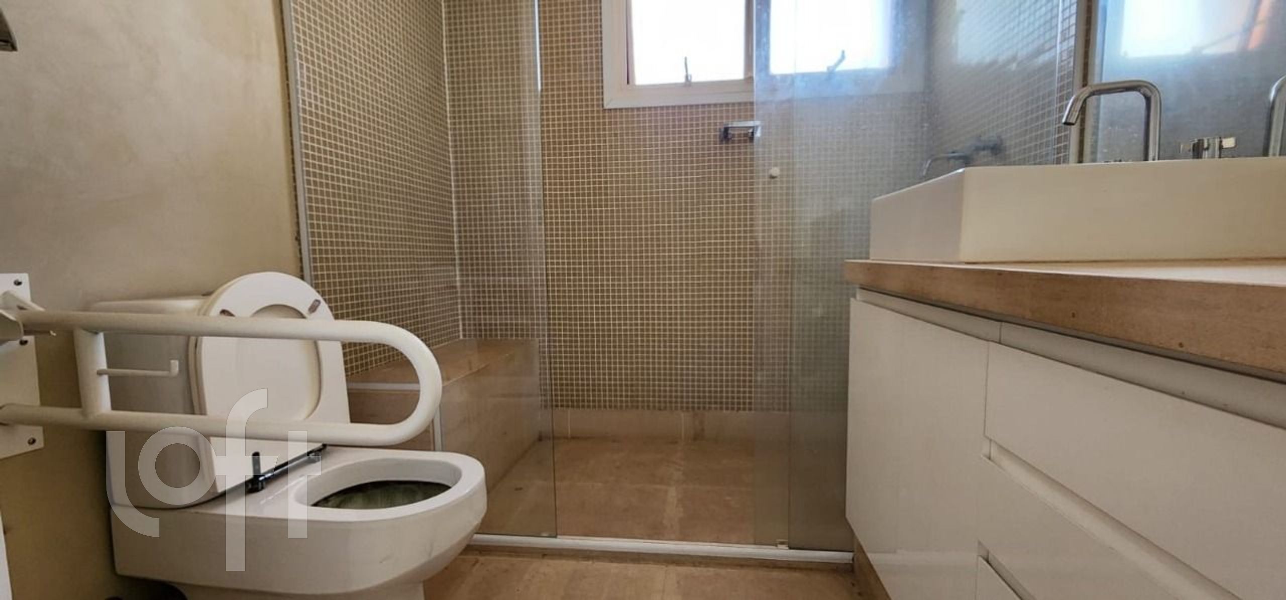 Apartamento à venda com 4 quartos, 200m² - Foto 17