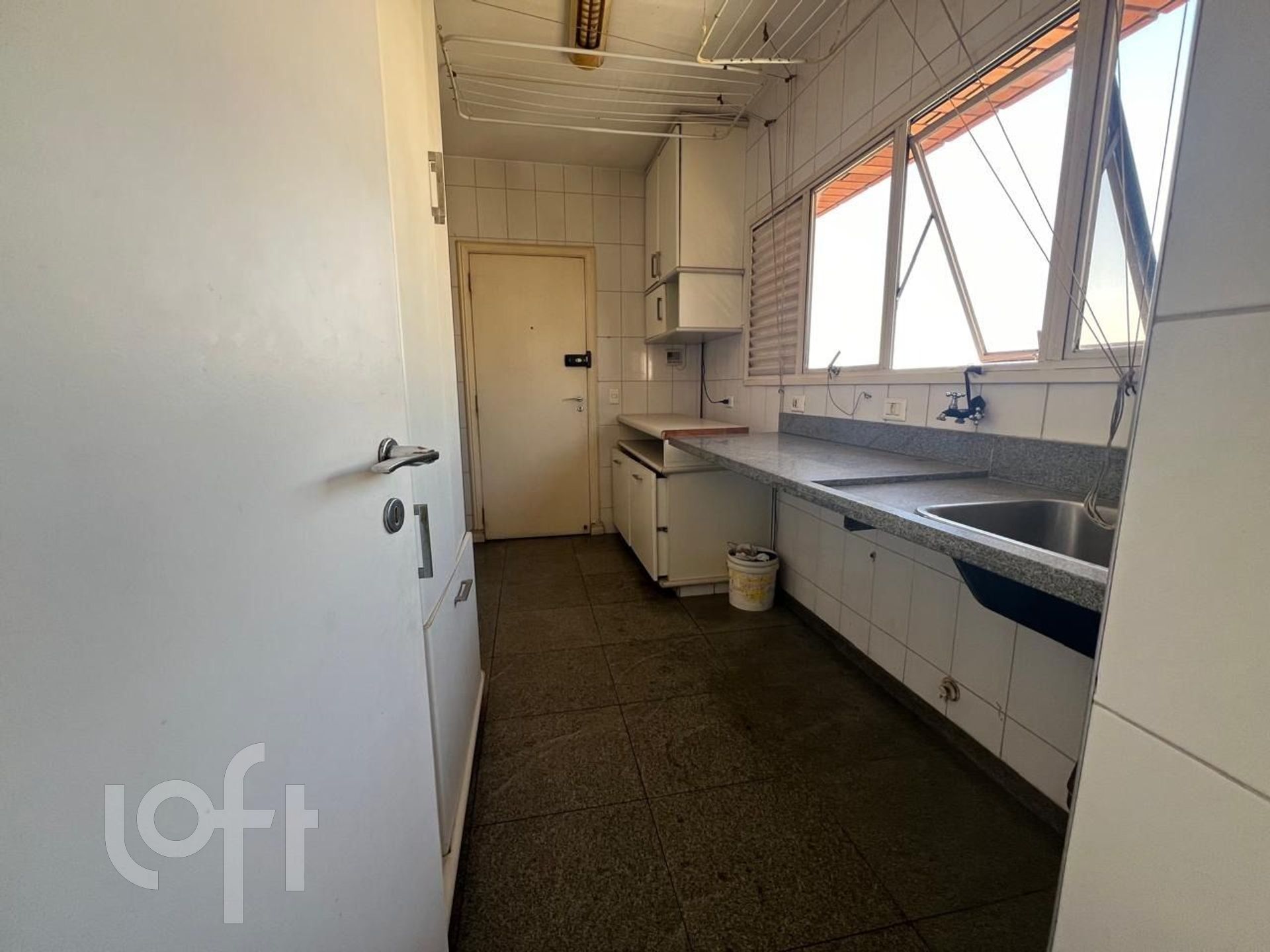 Apartamento à venda com 4 quartos, 200m² - Foto 25