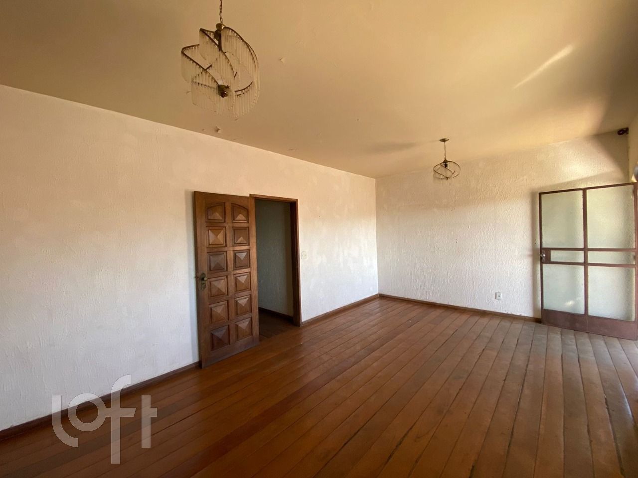 Casa à venda com 6 quartos, 550m² - Foto 5