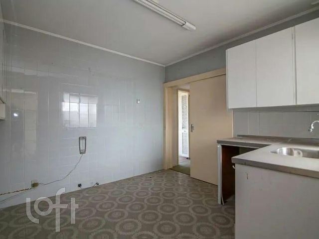 Apartamento com 117m², 3 dormitórios, 1 suíte, 1 vaga, Higienópolis em Porto Alegre