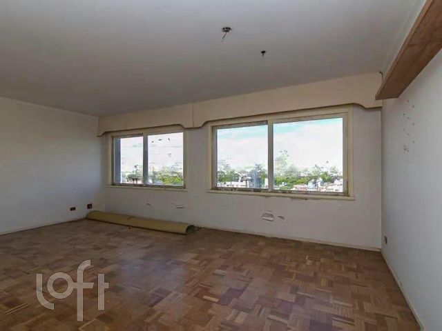 Apartamento com 117m², 3 dormitórios, 1 suíte, 1 vaga, Higienópolis em Porto Alegre