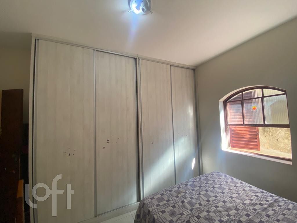 Casa à venda com 3 quartos, 200m² - Foto 15