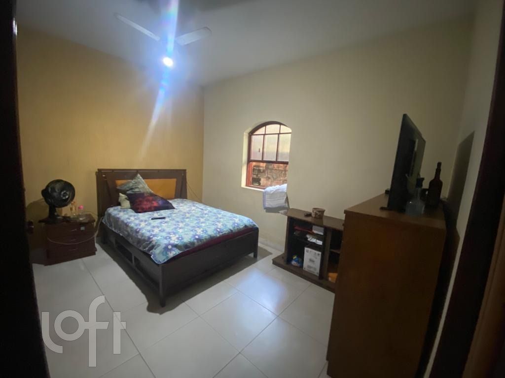 Casa à venda com 3 quartos, 200m² - Foto 16