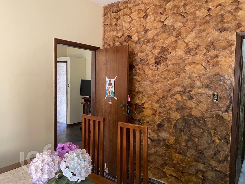 Casa à venda com 3 quartos, 200m² - Foto 5