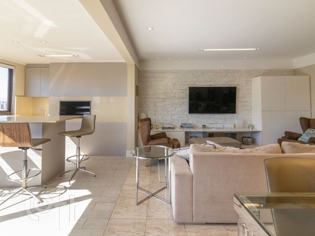 Apartamento com 127m², 3 dormitórios, 1 suíte, 2 vagas, Higienópolis em Porto Alegre