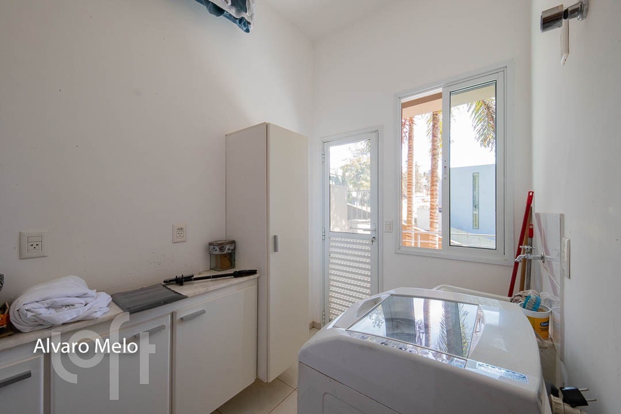 Casa à venda com 6 quartos, 550m² - Foto 15