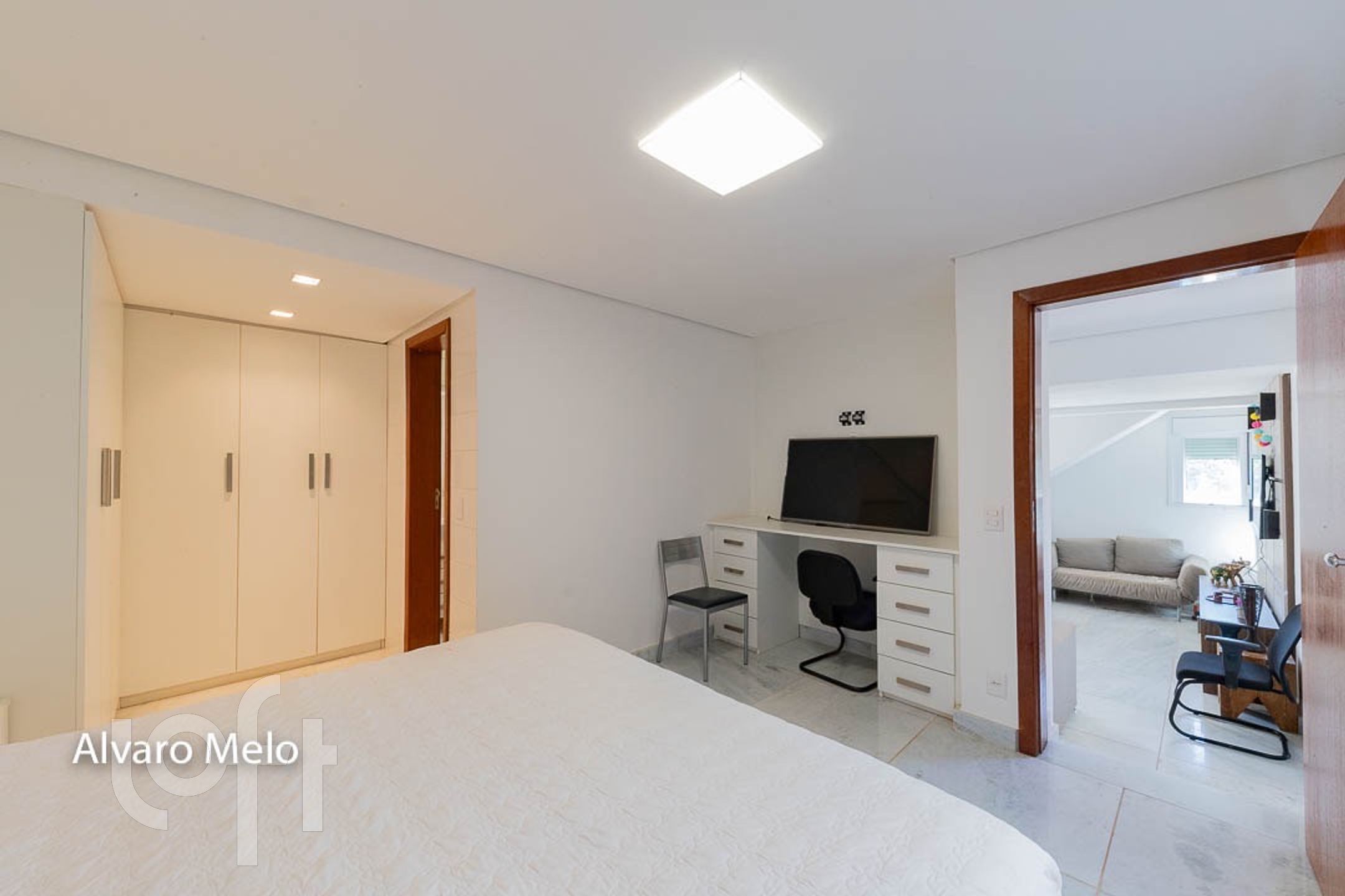 Casa à venda com 6 quartos, 550m² - Foto 54