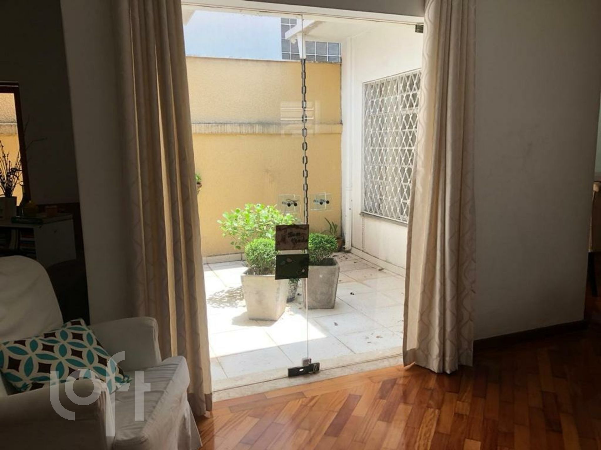 Casa à venda com 3 quartos, 250m² - Foto 3