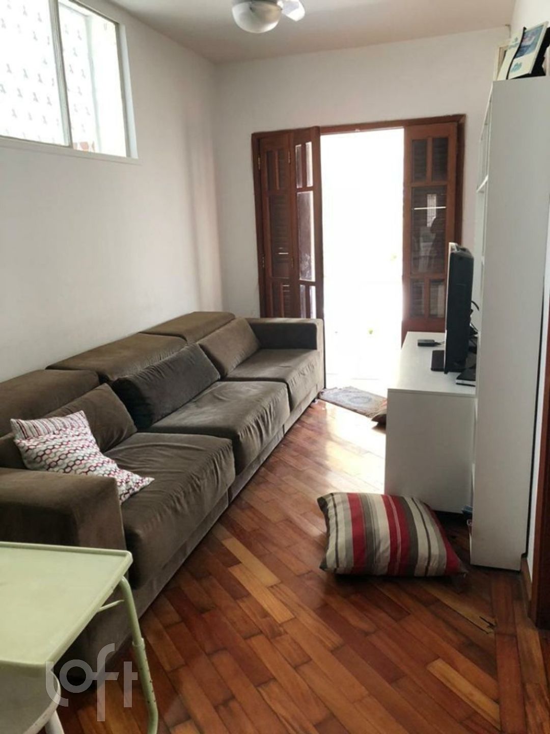 Casa à venda com 3 quartos, 250m² - Foto 2