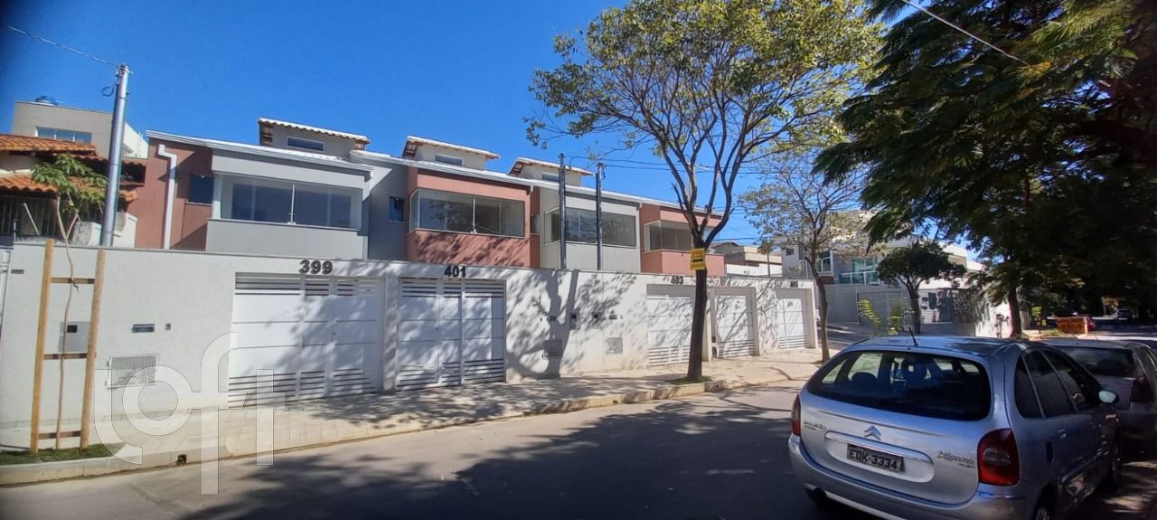 Casa à venda com 3 quartos, 185m² - Foto 2