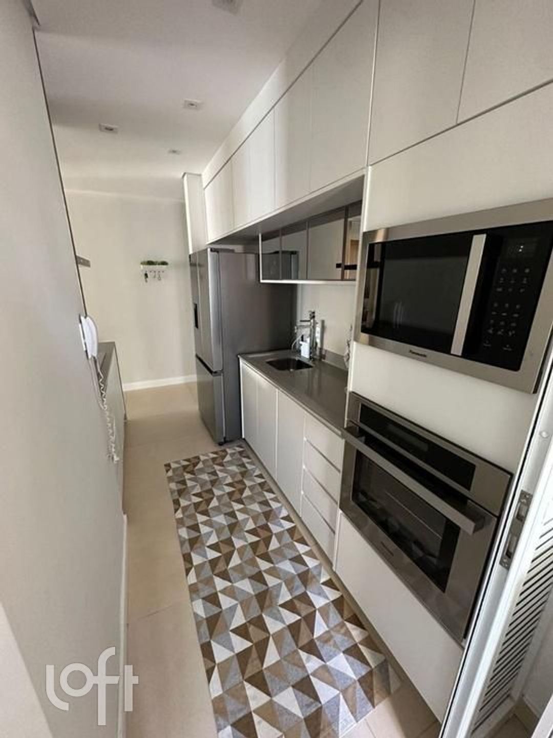 Apartamento à venda com 2 quartos, 69m² - Foto 30