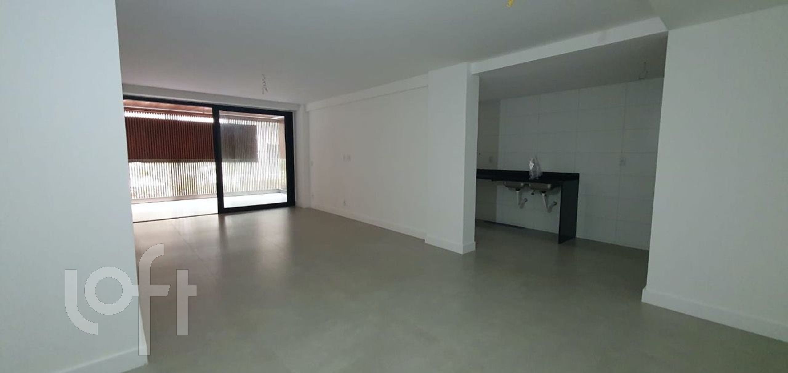 Apartamento à venda com 3 quartos, 146m² - Foto 2