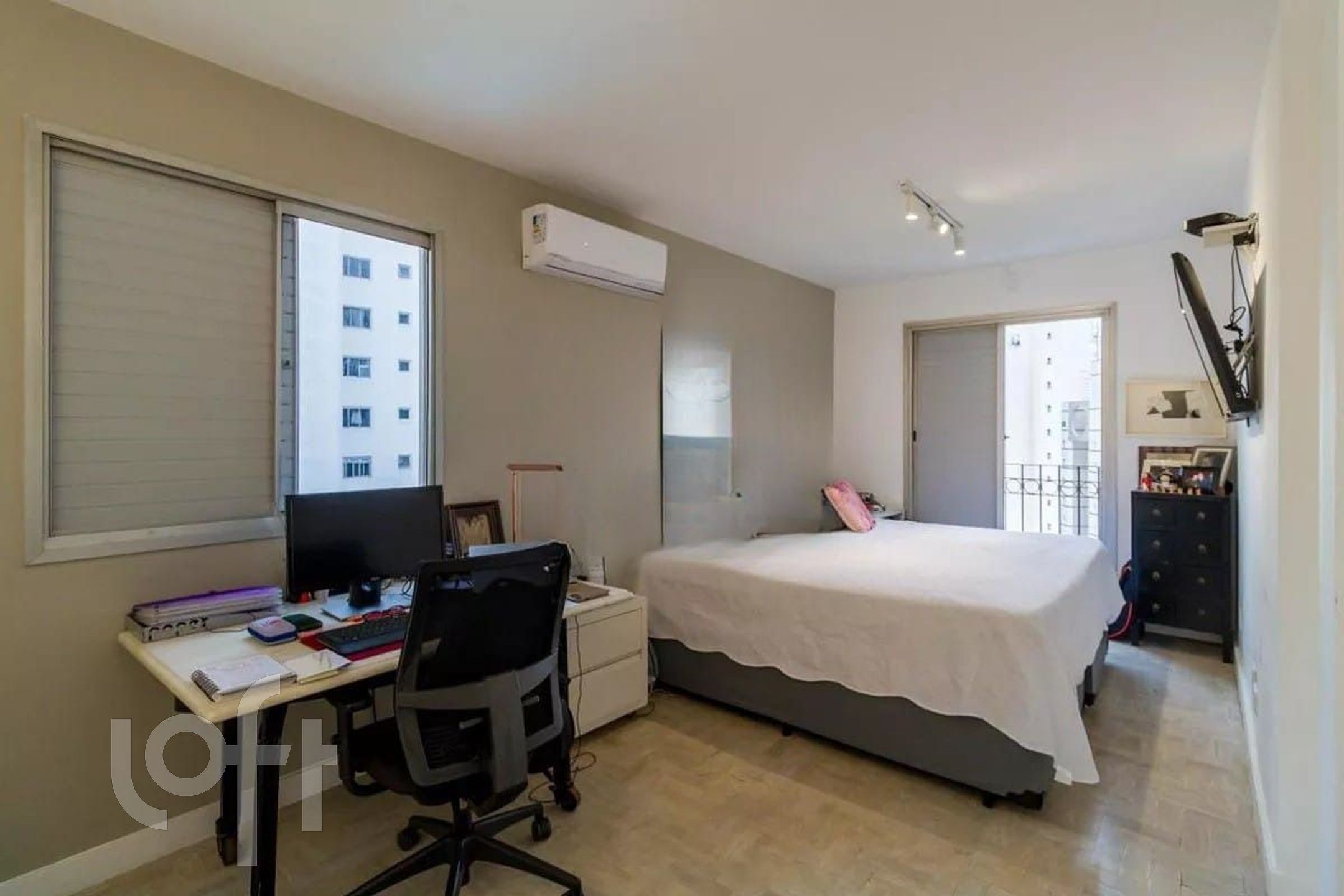 Apartamento à venda com 4 quartos, 271m² - Foto 6