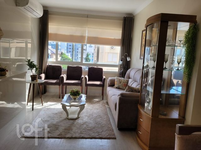 Apartamento com 60m², 2 dormitórios, 1 suíte, 1 vaga, Menino Deus em Porto Alegre