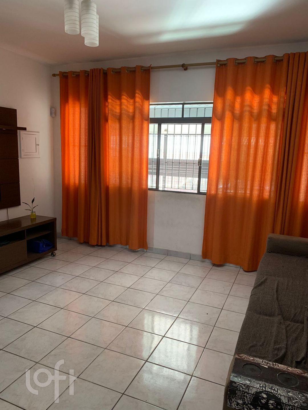 Casa à venda com 3 quartos, 120m² - Foto 1