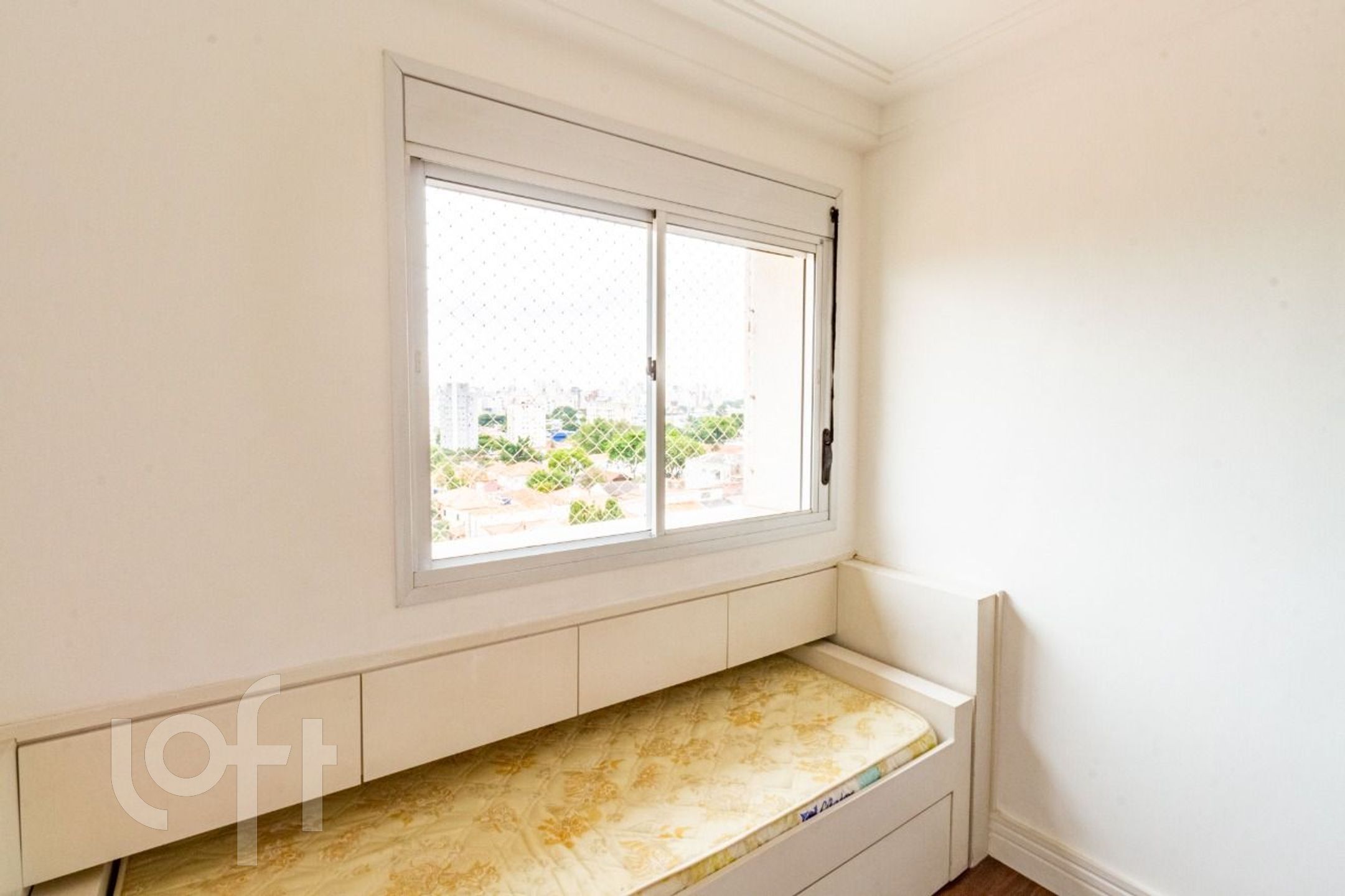 Apartamento à venda com 2 quartos, 70m² - Foto 13