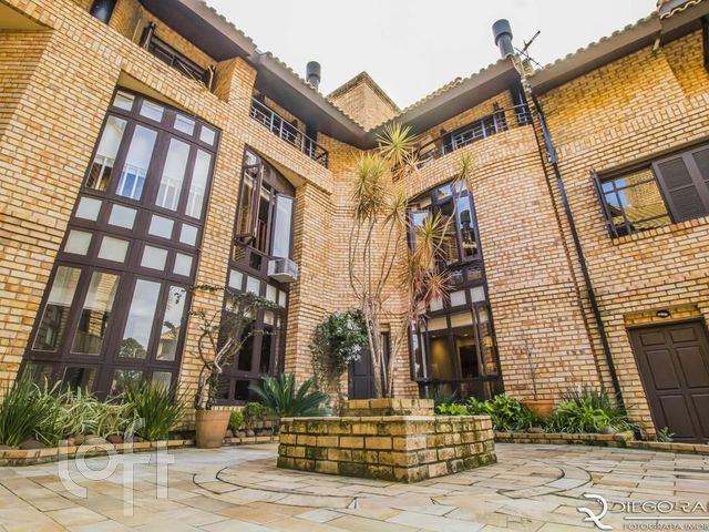 Casa em Condomínio com 199m², 4 dormitórios, 1 suíte, 2 vagas, Boa Vista em Porto Alegre