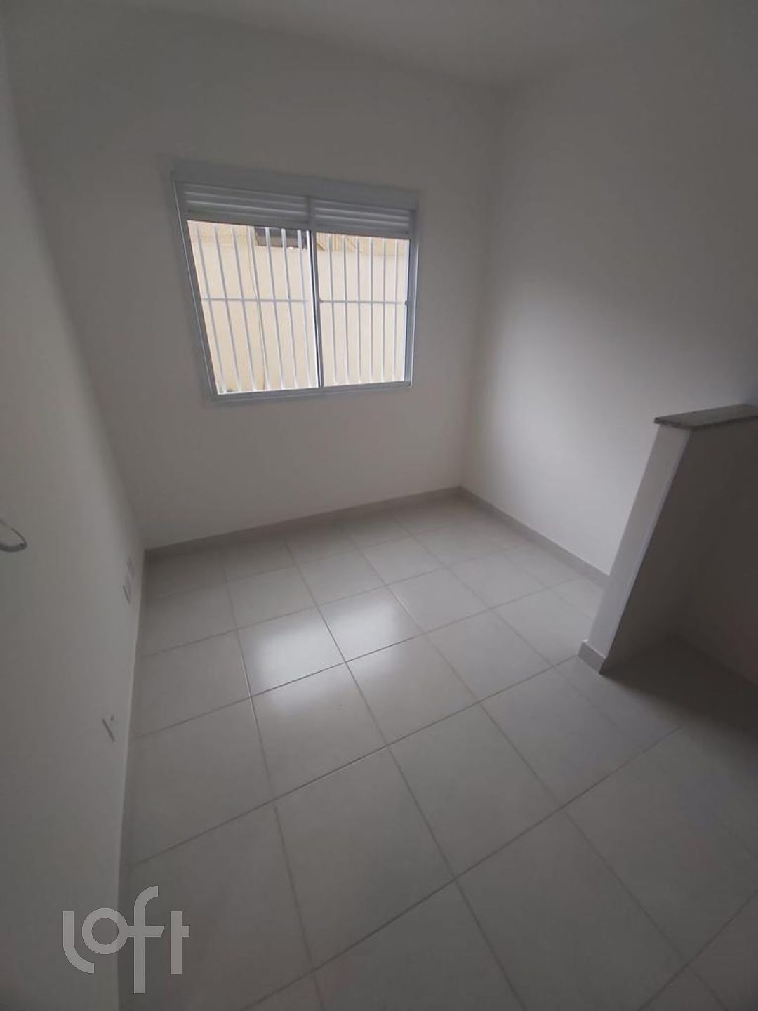 Apartamento à venda com 2 quartos, 32m² - Foto 2