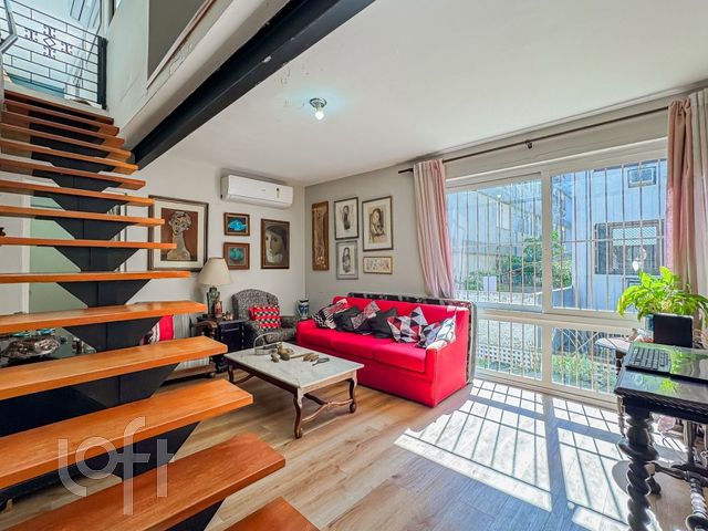 Apartamento com 136m², 3 dormitórios, 1 suíte, 1 vaga, Auxiliadora em Porto Alegre