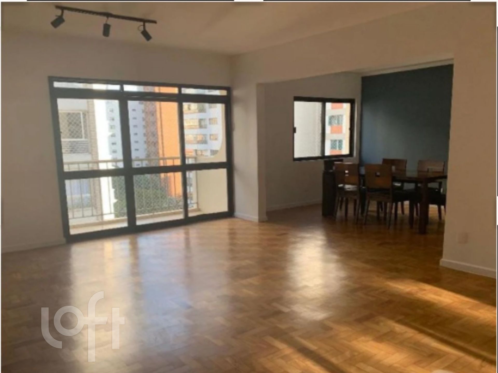 Apartamento à venda com 2 quartos, 135m² - Foto 1