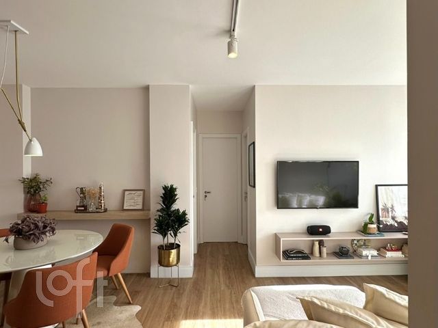 Apartamento com 64m², 2 dormitórios, 1 suíte, 1 vaga, São João em Porto Alegre
