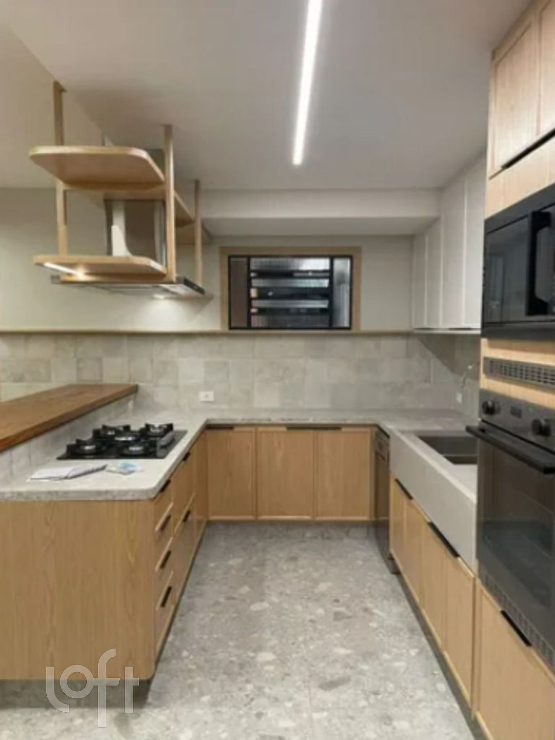 Apartamento à venda com 3 quartos, 131m² - Foto 2