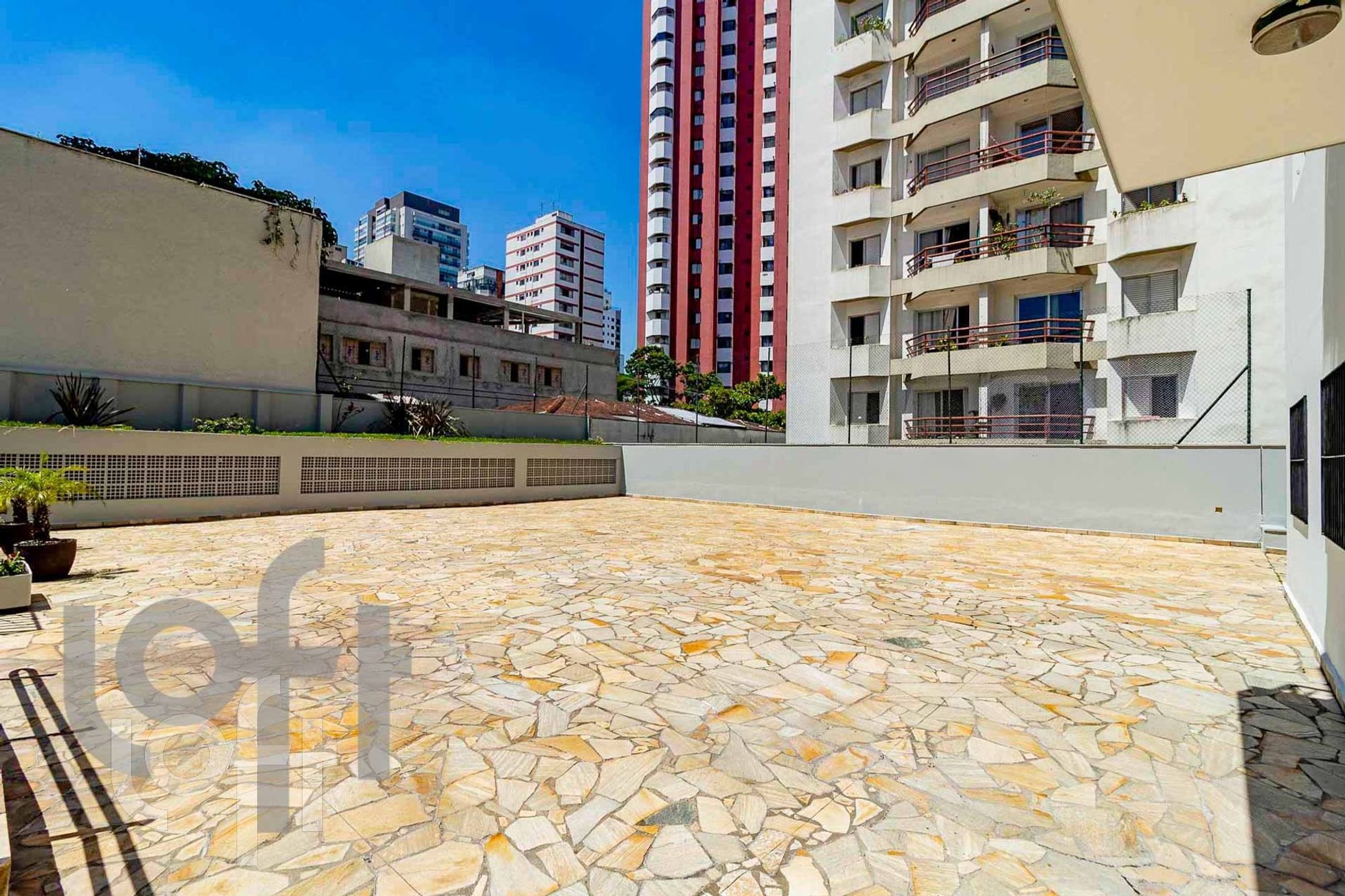 Apartamento à venda com 2 quartos, 60m² - Foto 33