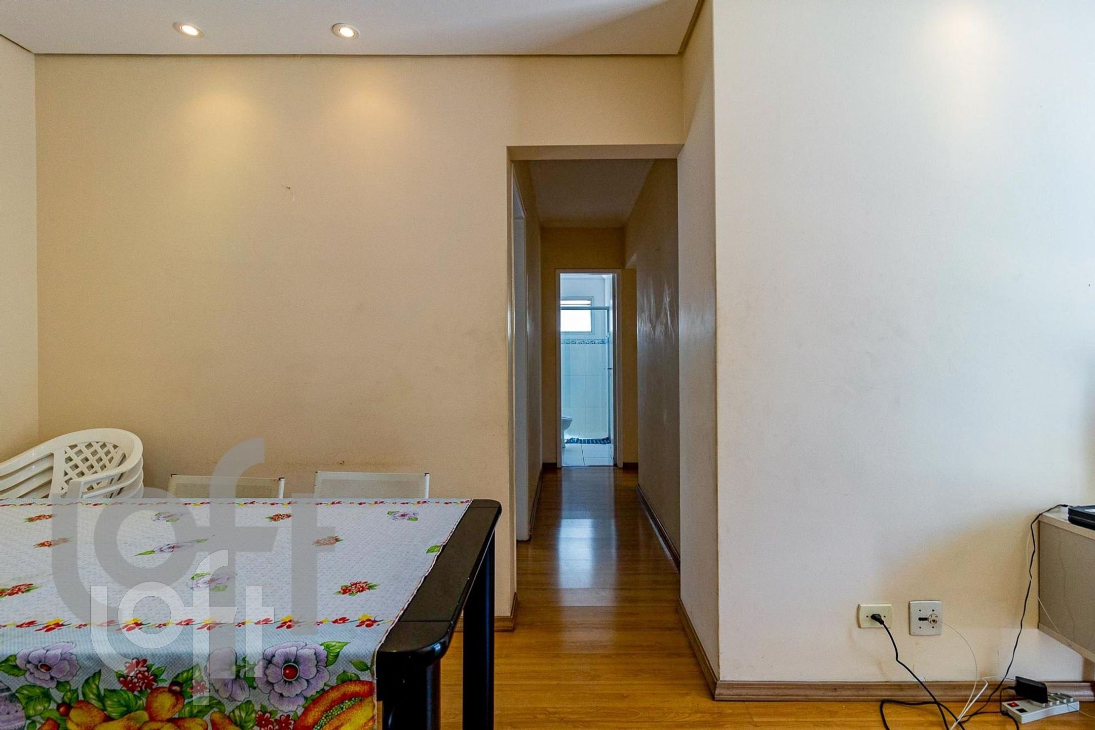 Apartamento à venda com 2 quartos, 60m² - Foto 19