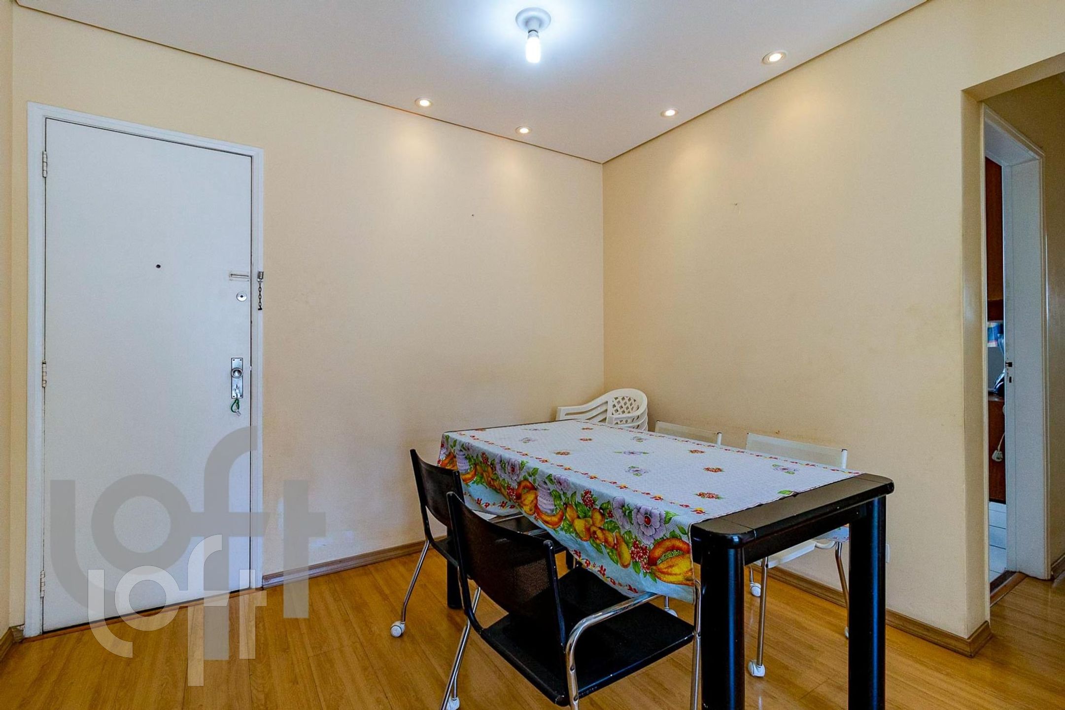 Apartamento à venda com 2 quartos, 60m² - Foto 16