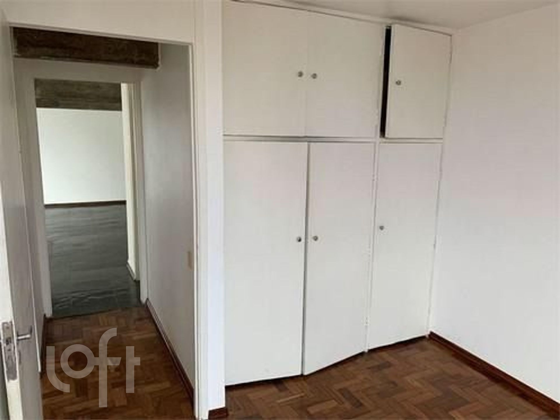 Apartamento à venda com 4 quartos, 222m² - Foto 4