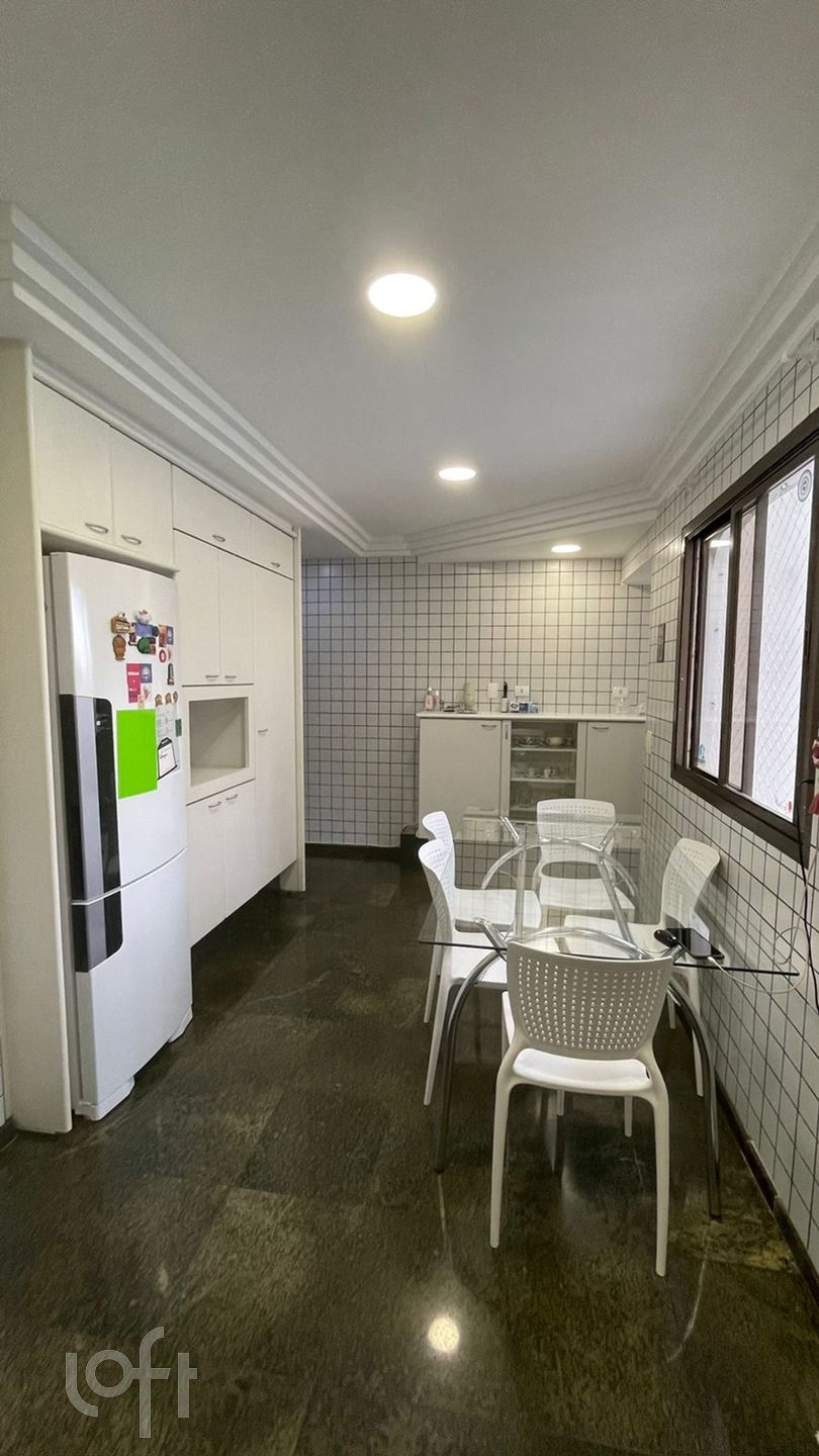 Apartamento à venda com 4 quartos, 143m² - Foto 14