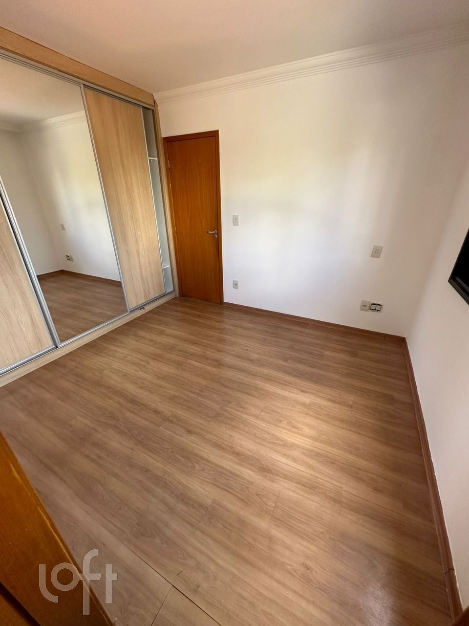 Apartamento à venda com 3 quartos, 81m² - Foto 4