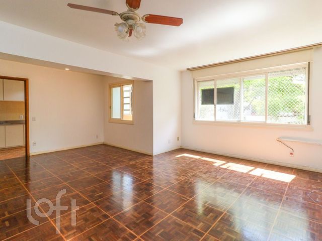 Apartamento com 124m², 3 dormitórios, 1 suíte, 1 vaga, Menino Deus em Porto Alegre