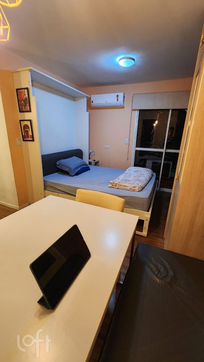 Apartamento à venda com 1 quarto, 38m² - Foto 21