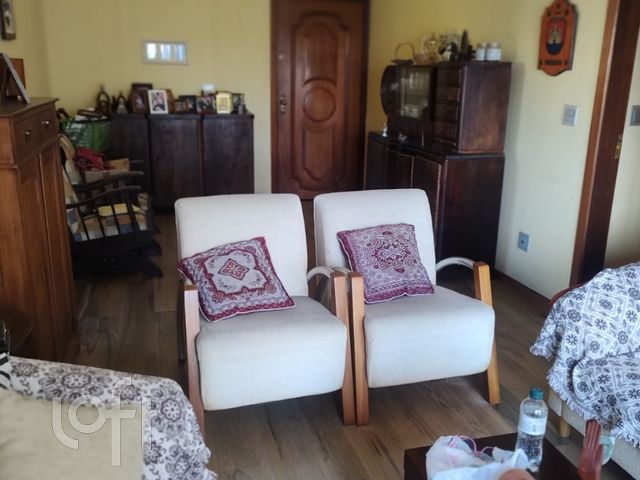 Apartamento com 119m², 3 dormitórios, 1 suíte, 1 vaga, Menino Deus em Porto Alegre