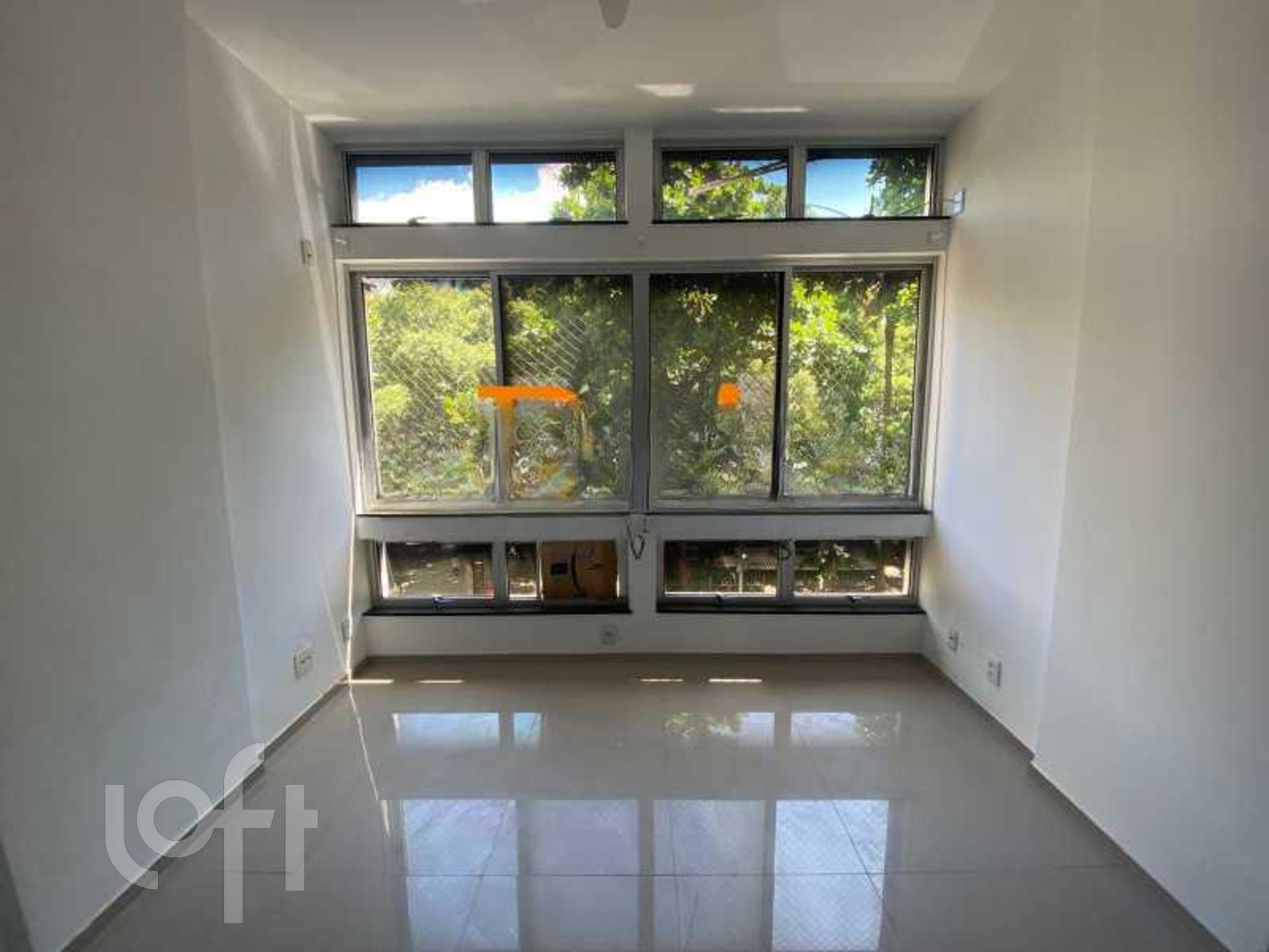 Apartamento à venda com 1 quarto, 40m² - Foto 4